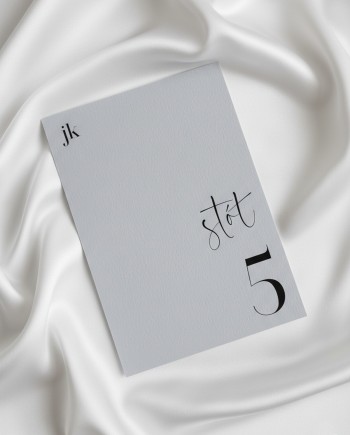 Nowoczesne numery na stoły weselne Ashy szare